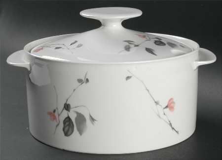 Quince (Medallion Shape) Tureen &  Lid