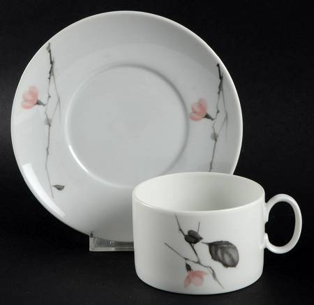 Quince (Medallion Shape) Flat Cup & Saucer Set