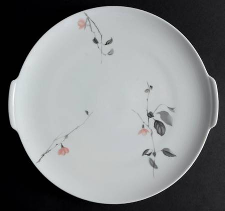 Quince (Medallion Shape) Handled Cake Plate