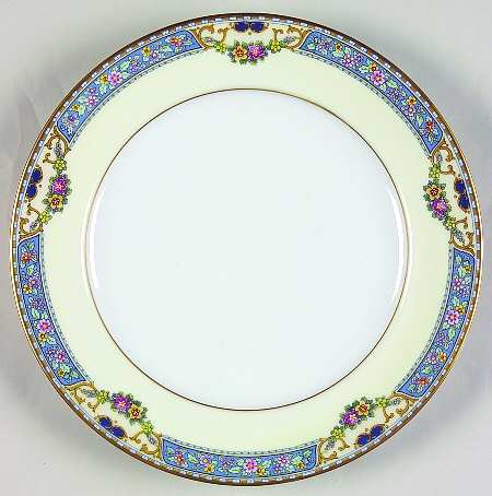 Queen Louise Luncheon Plate