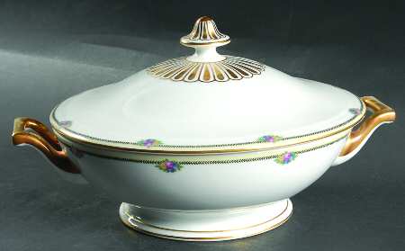 Rose Point Round Covered Vegetable