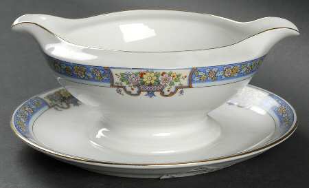 Trilby Gravy Boat with Attached Underplate by Thomas