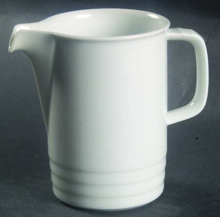 Trio White Creamer