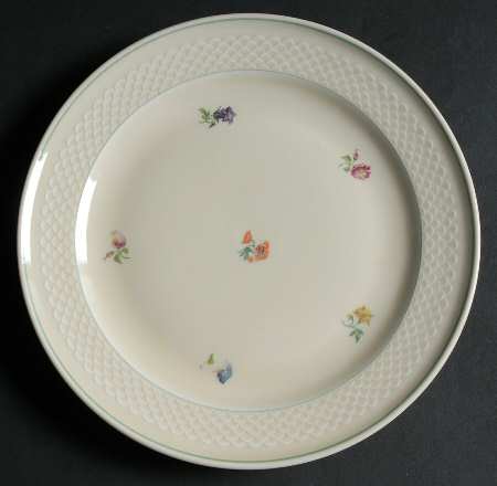 Versailles (Cream Background) Salad Plate
