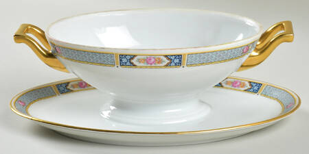 Wales (All White, No Verge) Gravy Boat with Attached Underplate