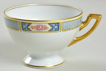 Wales (All White, No Verge) Footed Cup