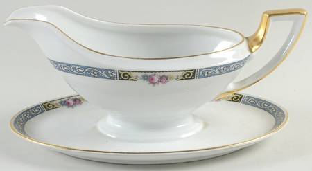 Windsor Gravy Boat with Attached Underplate