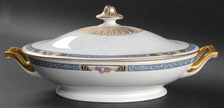 Windsor Oval Covered Vegetable