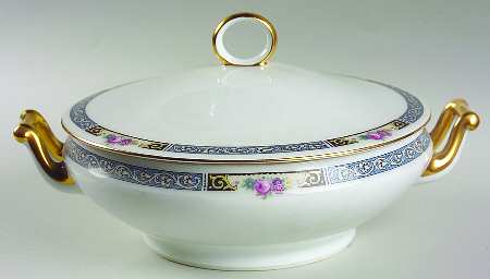 Windsor Round Covered Vegetable