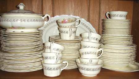 1599 Flat Cup & Saucer Set