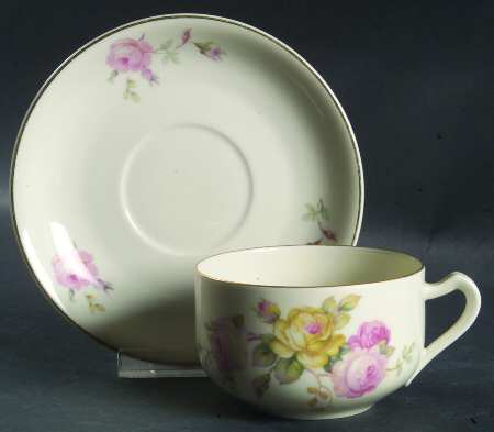 18610 Flat Cup & Saucer Set