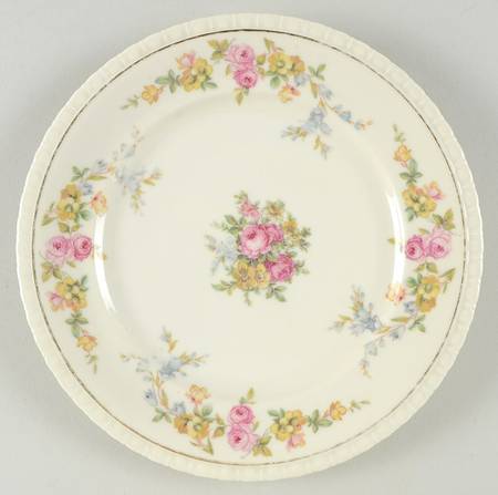 Antoinette Luncheon Plate