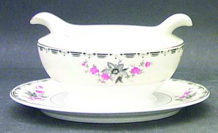 Barclay Gravy Boat with Attached Underplate