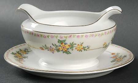 Bristol Gravy Boat with Attached Underplate
