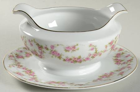 Bridal Rose (Smooth) Gravy Boat with Attached Underplate