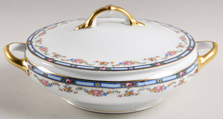 Carlton Round Covered Vegetable