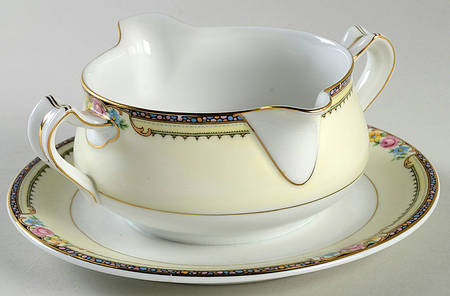 Delaware-Derby Gravy Boat with Attached Underplate