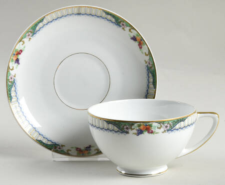 De Luxe Footed Cup & Saucer Set by Thun