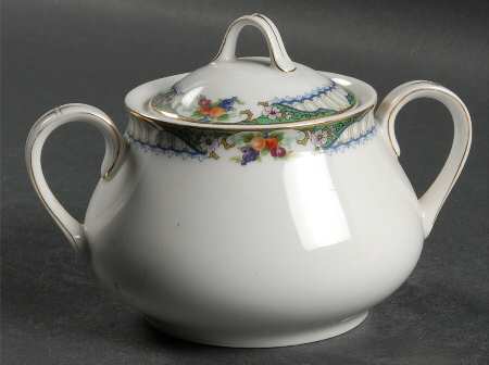 De Luxe Sugar Bowl & Lid