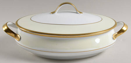 Majestic Oval Covered Vegetable