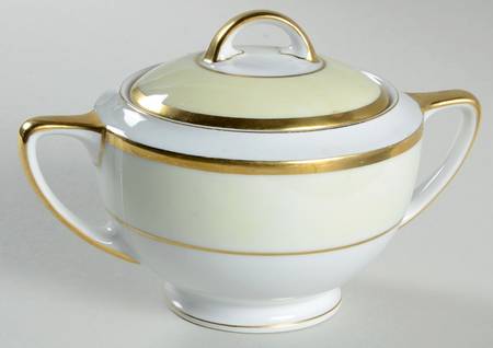 Majestic Sugar Bowl & Lid