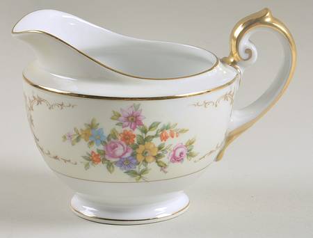 Newport (Ivory Rim) Creamer