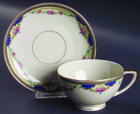 Premier (Smooth) Footed Cup & Saucer Set