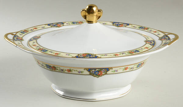 Savoy Round Covered Vegetable