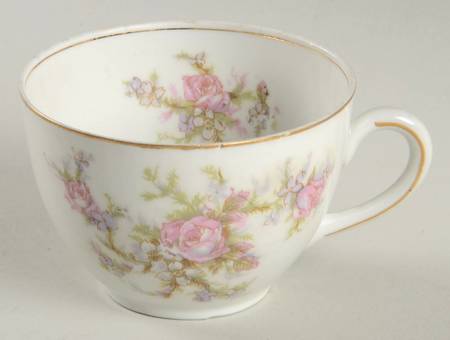 THU106 Footed Cup