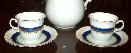 73168 Flat Cup & Saucer Set