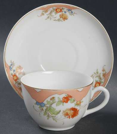 THU47 Flat Cup & Saucer Set