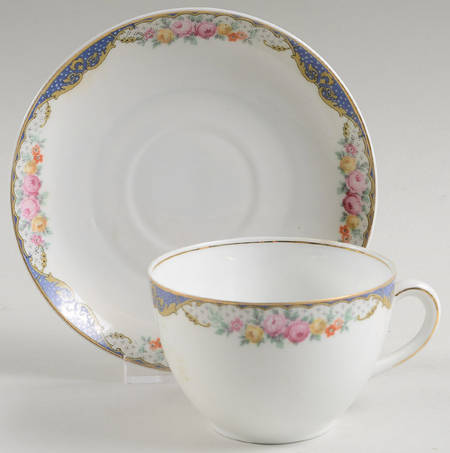 THU55 Flat Cup & Saucer Set