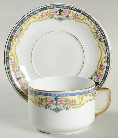 THU56 Flat Cup & Saucer Set