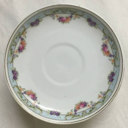 THU77 Saucer