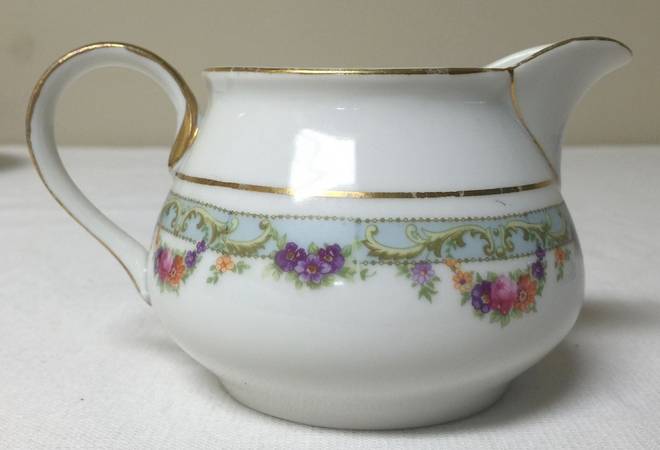 THU77 Creamer
