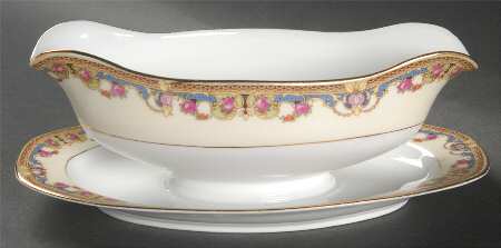 16317 Gravy Boat with Attached Underplate