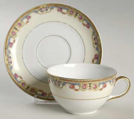 16317 Oversized Cup & Saucer Set