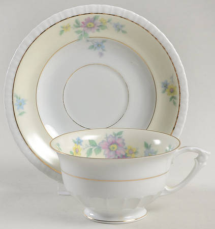 THU80 Footed Cup & Saucer Set