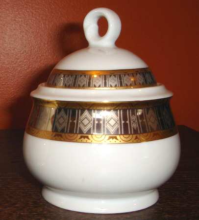 THU82 Sugar Bowl & Lid