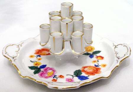16556 1 Piece Ashtray W/Cigarette Holder