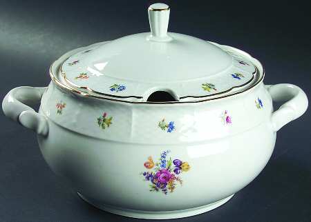 Tradition Tureen &  Lid