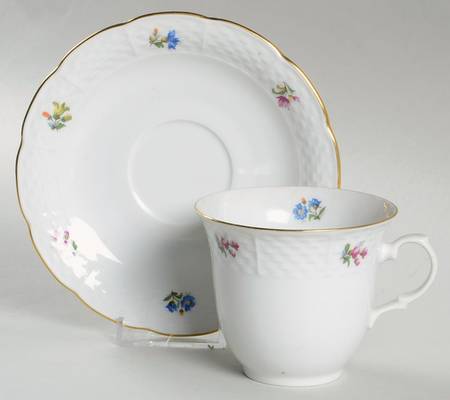 Tradition Flat Cup & Saucer Set