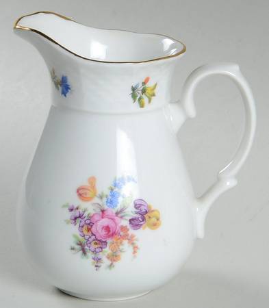 Tradition Creamer