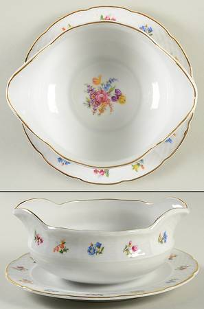 Tradition Gravy Boat with Attached Underplate