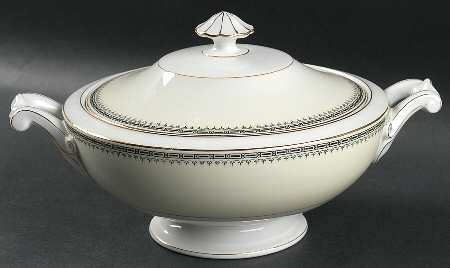 Virginia (Geometric Band) Round Covered Vegetable