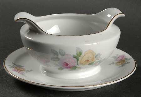 Wakefield Gravy Boat with Attached Underplate