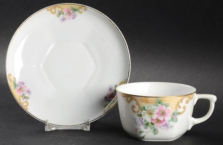 Windemere (Multi Sided) Flat Cup & Saucer Set