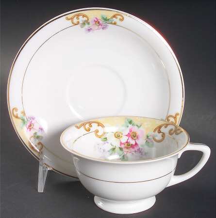 Windemere (Round) Footed Cup & Saucer Set
