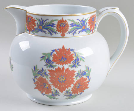 Chrysanthemum Large Pitcher