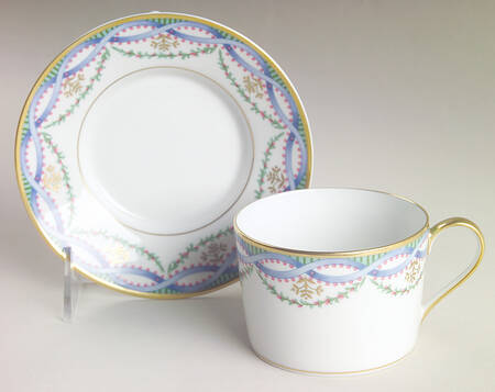 Louveciennes Flat Cup & Saucer Set